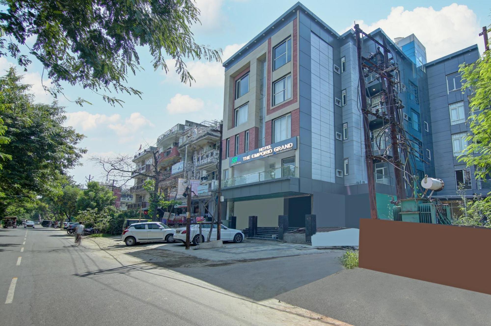 Hotel The Emporio Grand Near Vaishali Metro Station Ghaziabad Buitenkant foto