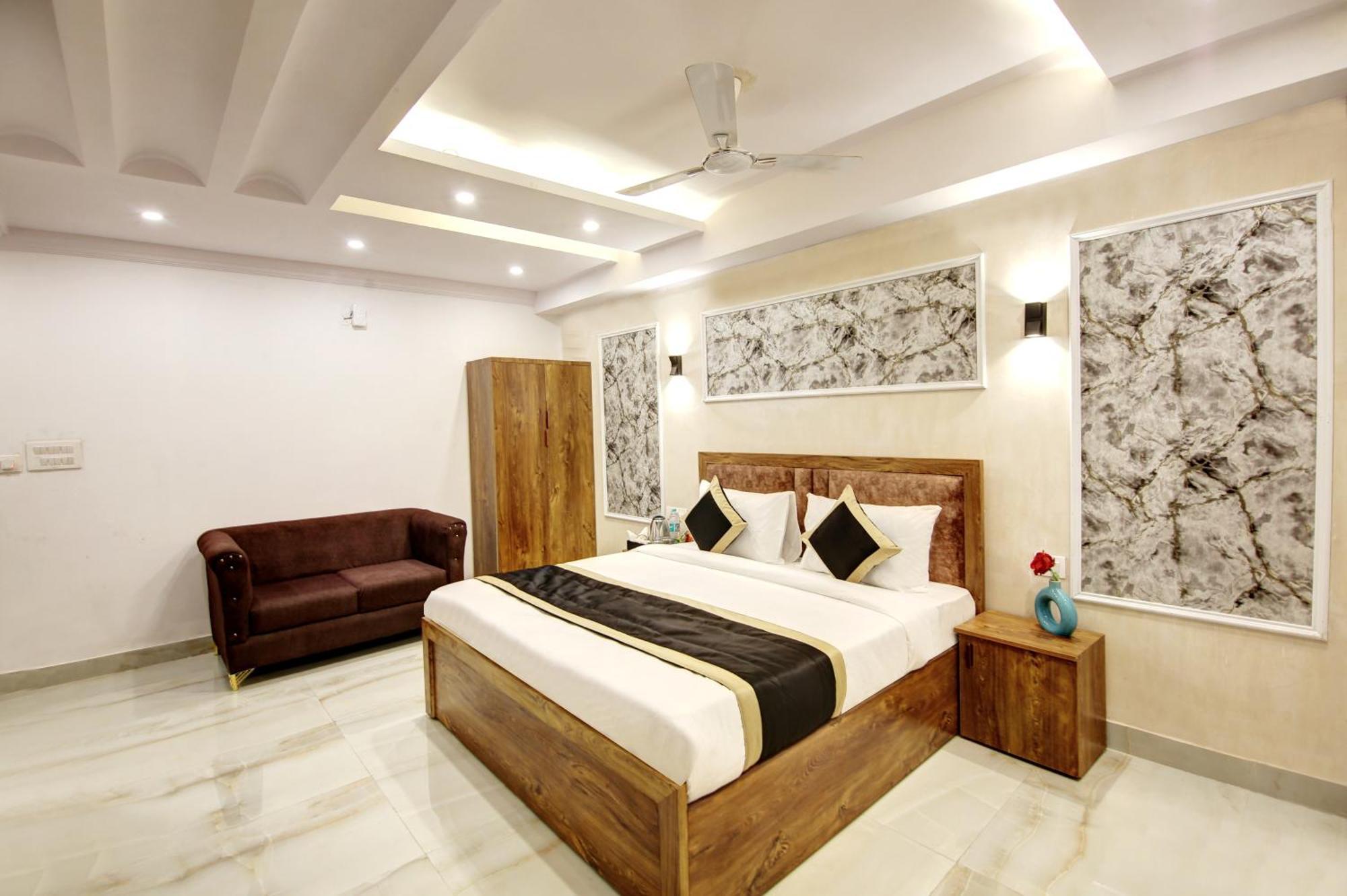 Hotel The Emporio Grand Near Vaishali Metro Station Ghaziabad Buitenkant foto