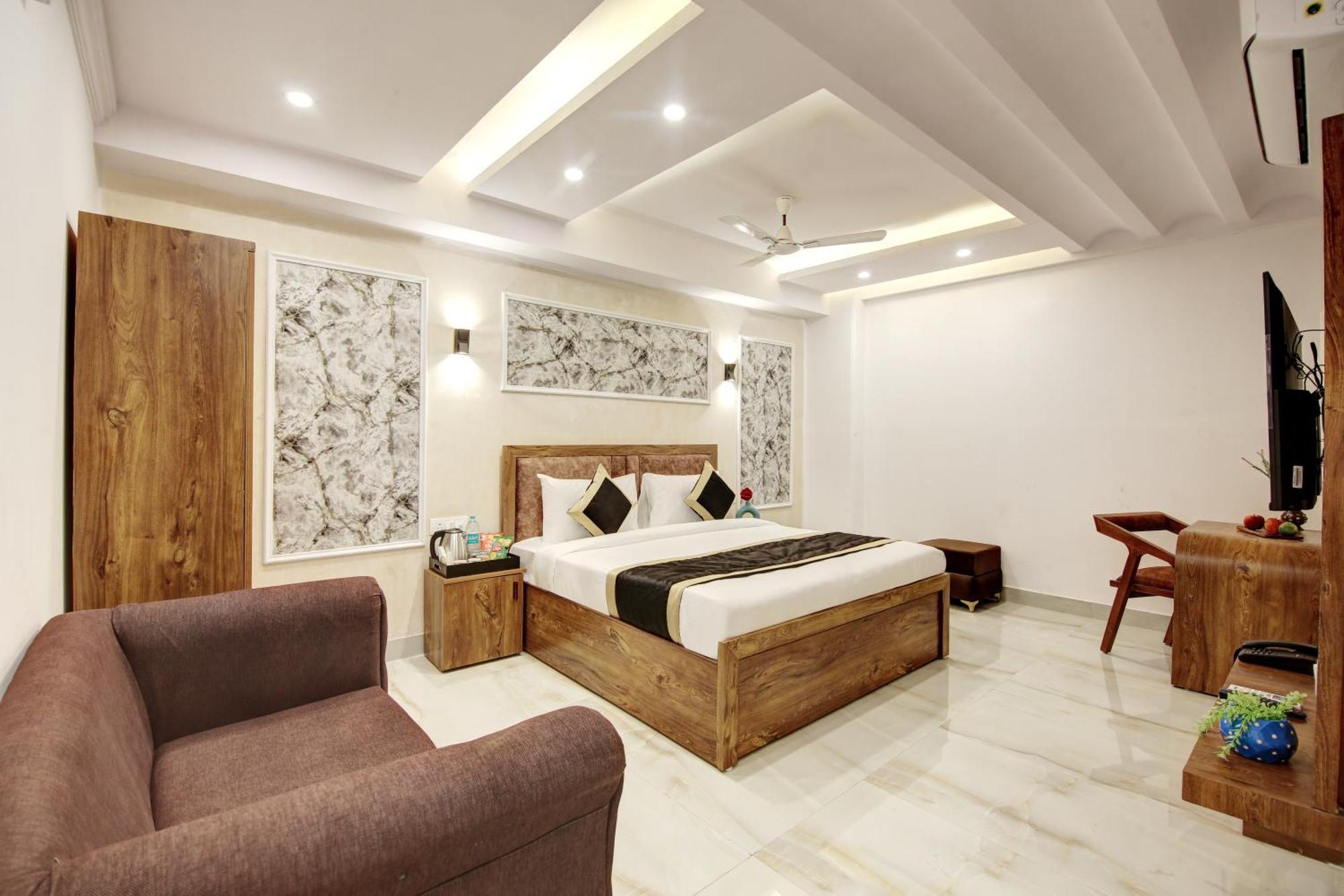 Hotel The Emporio Grand Near Vaishali Metro Station Ghaziabad Buitenkant foto