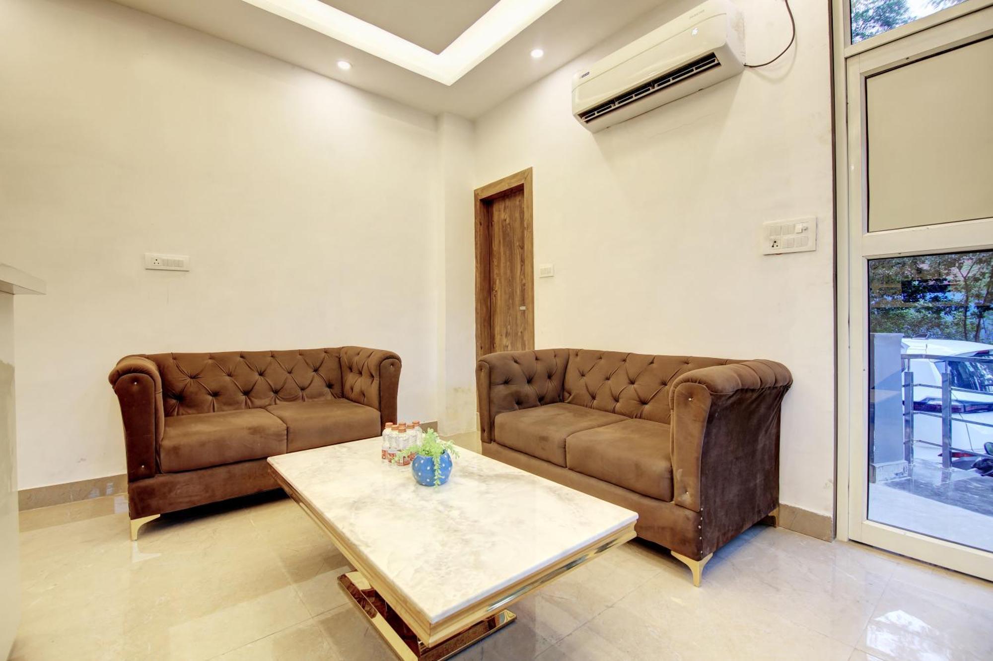 Hotel The Emporio Grand Near Vaishali Metro Station Ghaziabad Buitenkant foto